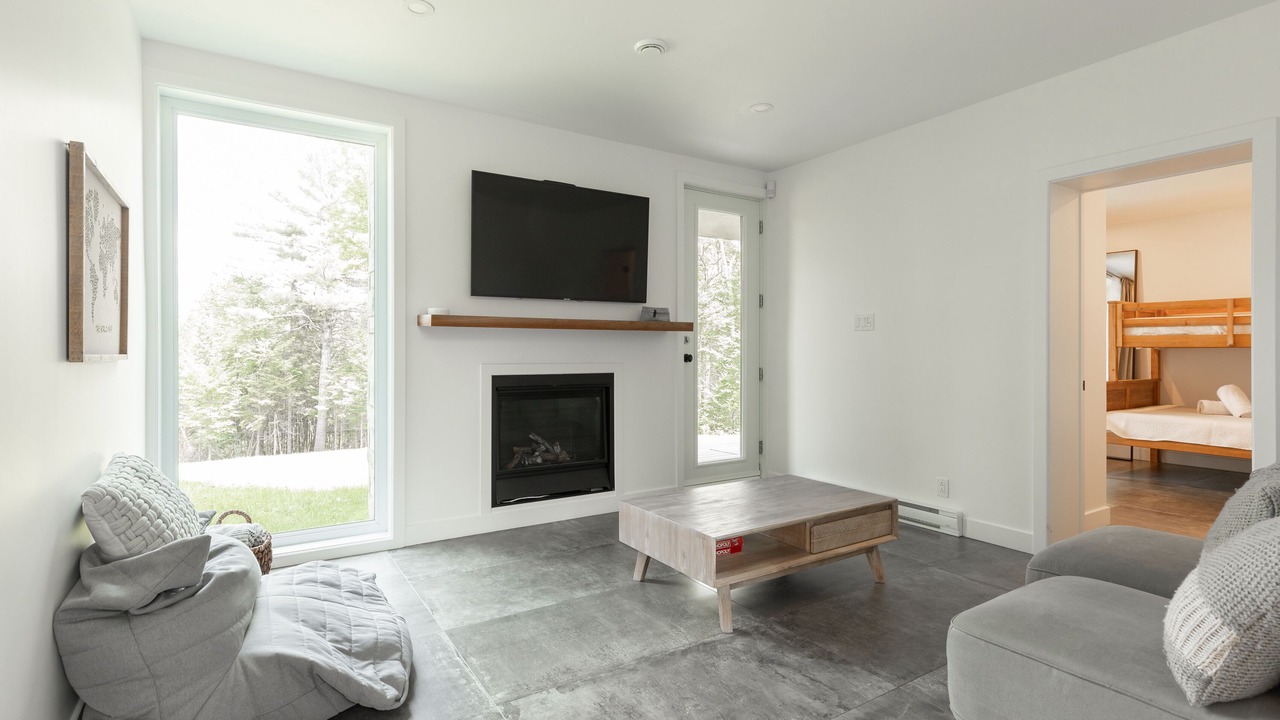 Photo of Livingroom in Morin Heights
