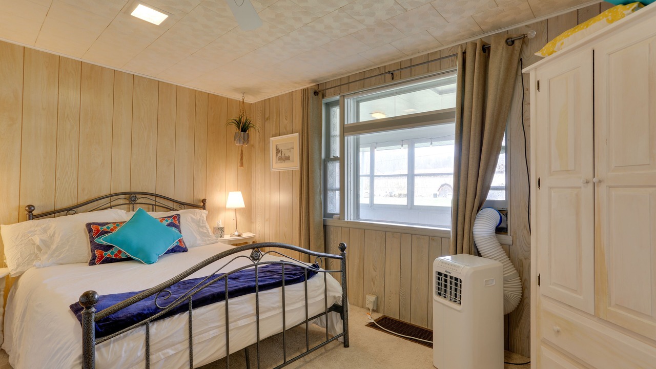 Photo of Others in Hancock