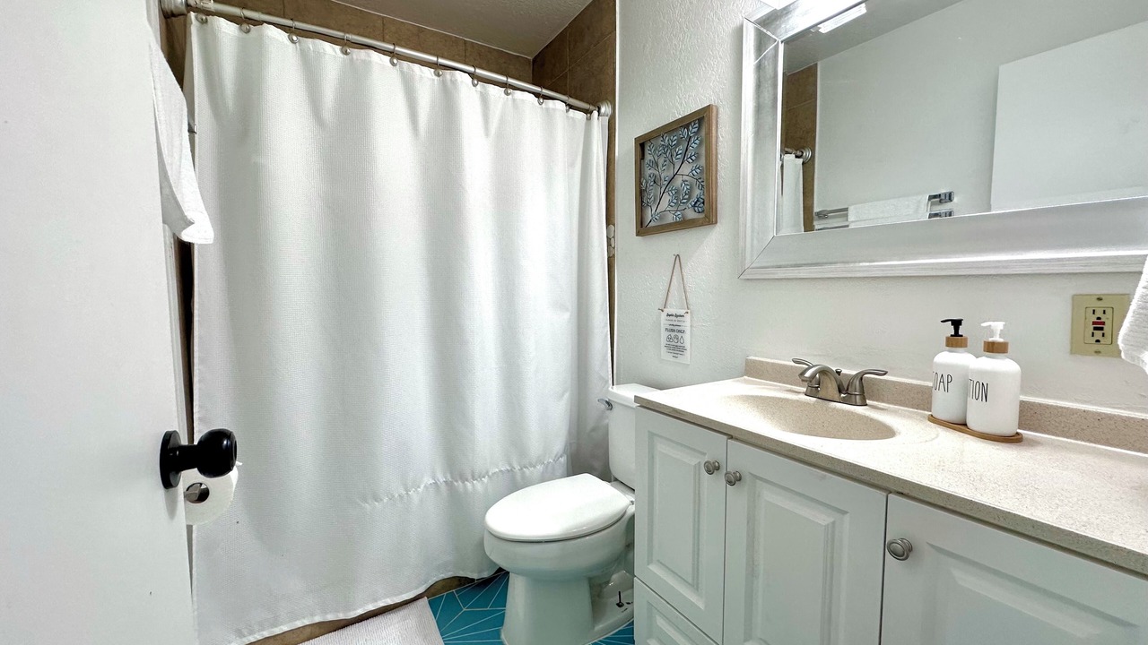Photo of Bathroom in Point Venture