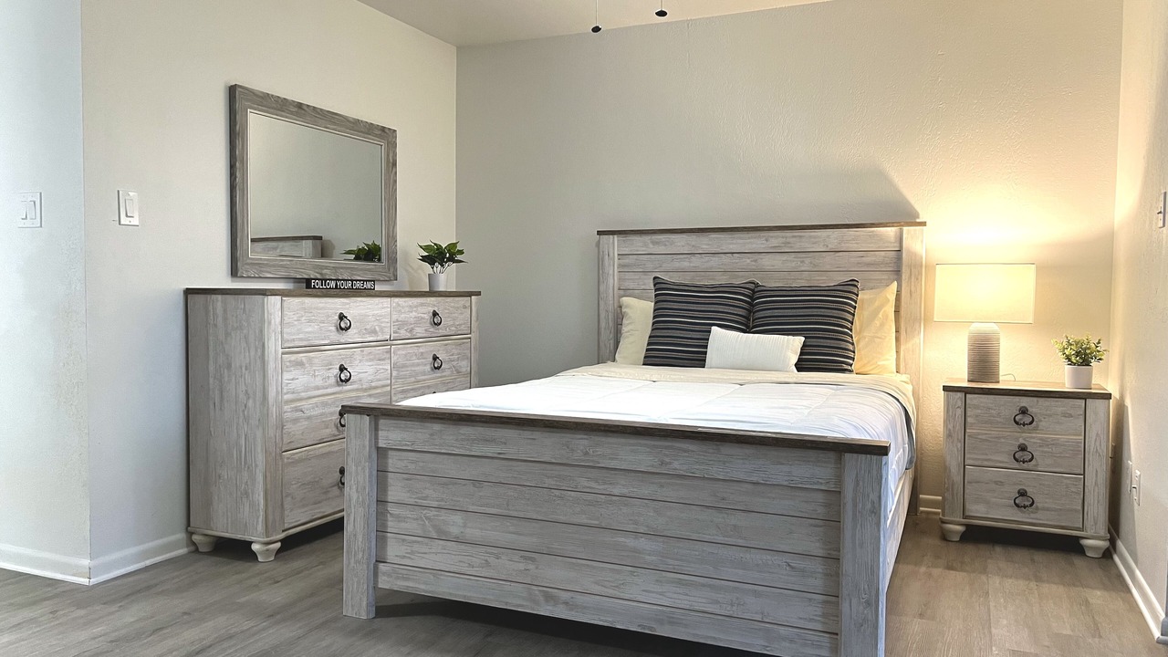 Photo of Bedroom in Point Venture