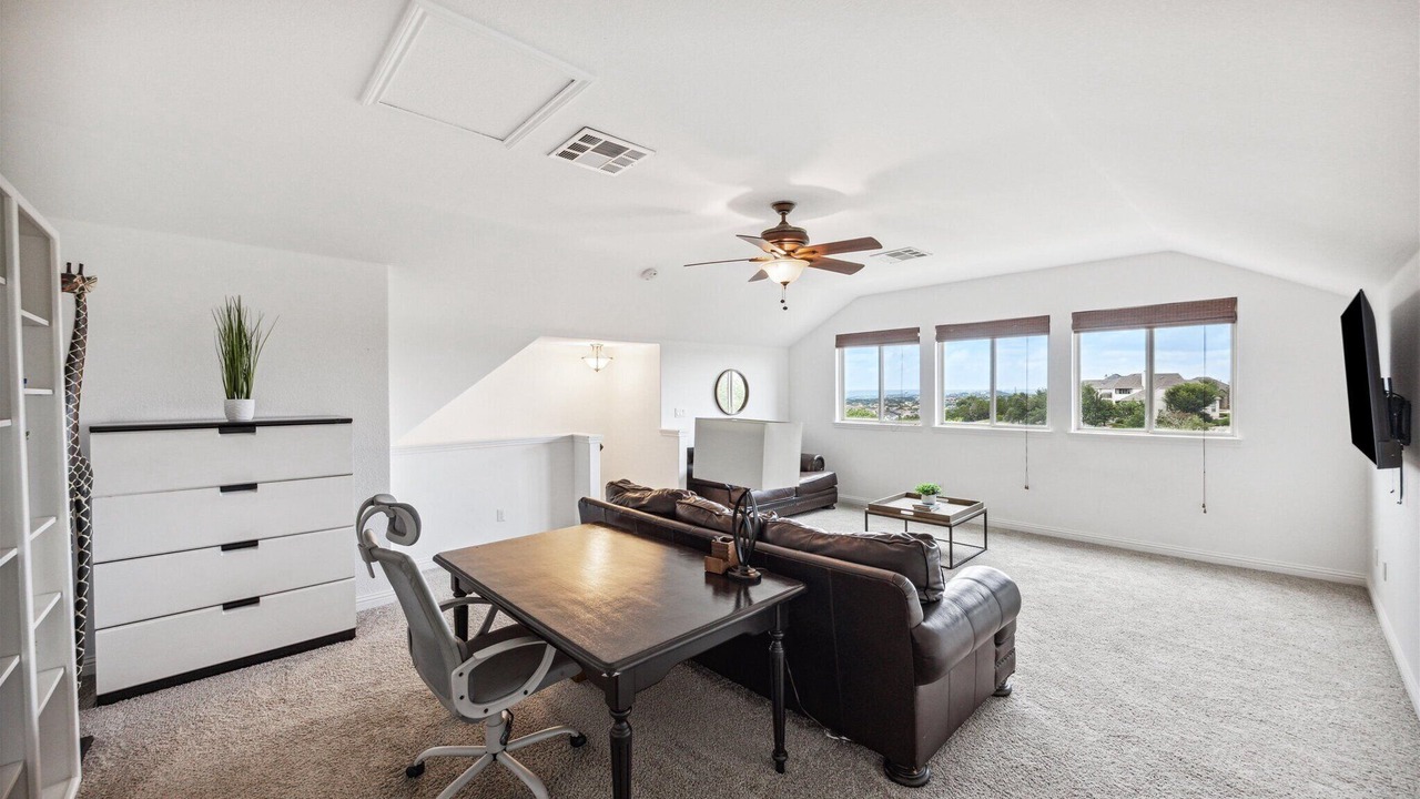 Photo of Livingroom in Falconhead West