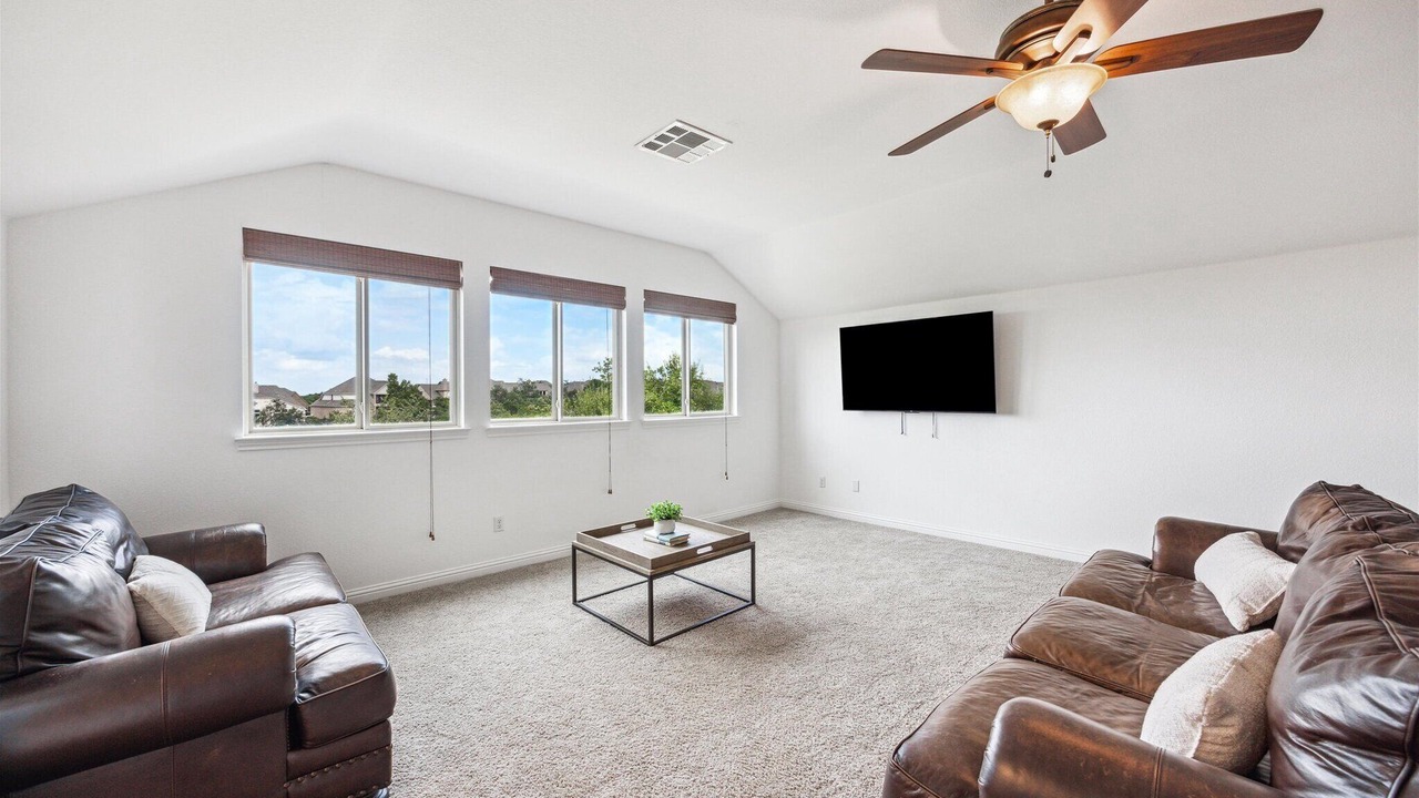 Photo of Livingroom in Falconhead West