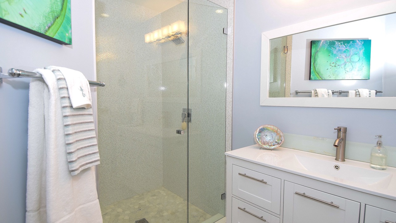 Photo of Bathroom in Sunset Cove