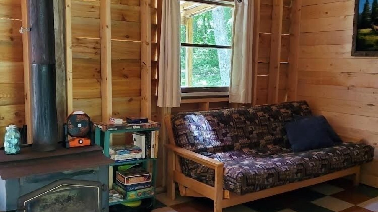 Photo of Livingroom in Glen Aubrey