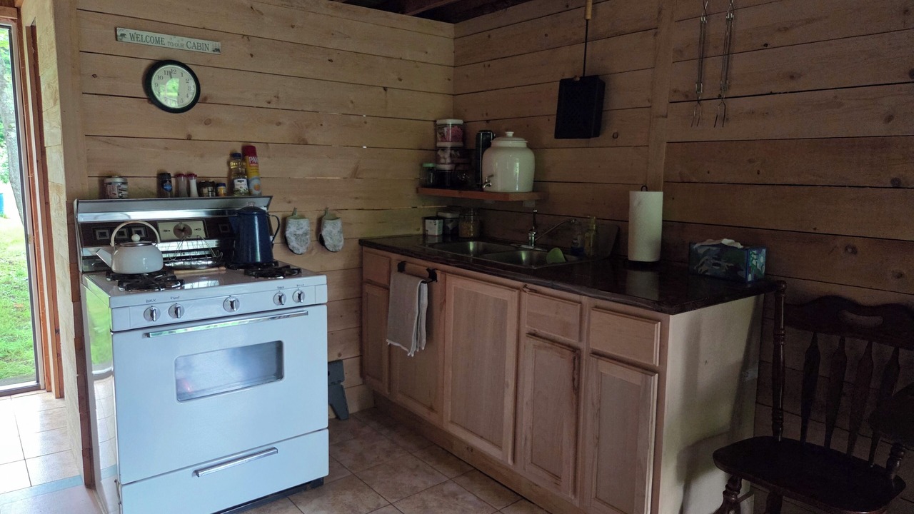 Photo of Kitchen in Glen Aubrey
