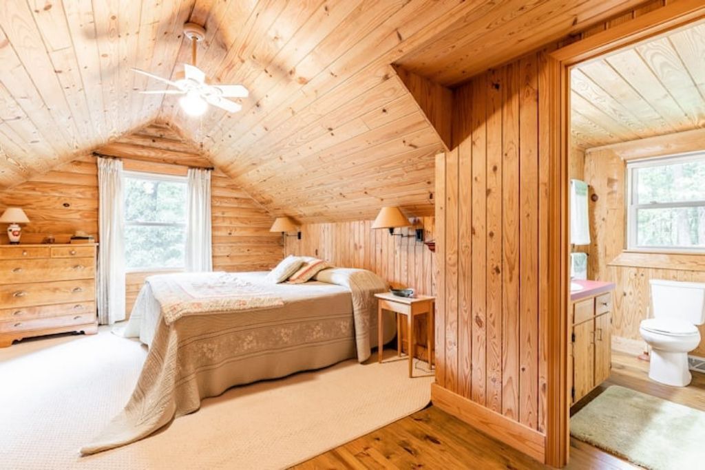 Photo of Bedroom in Lynn
