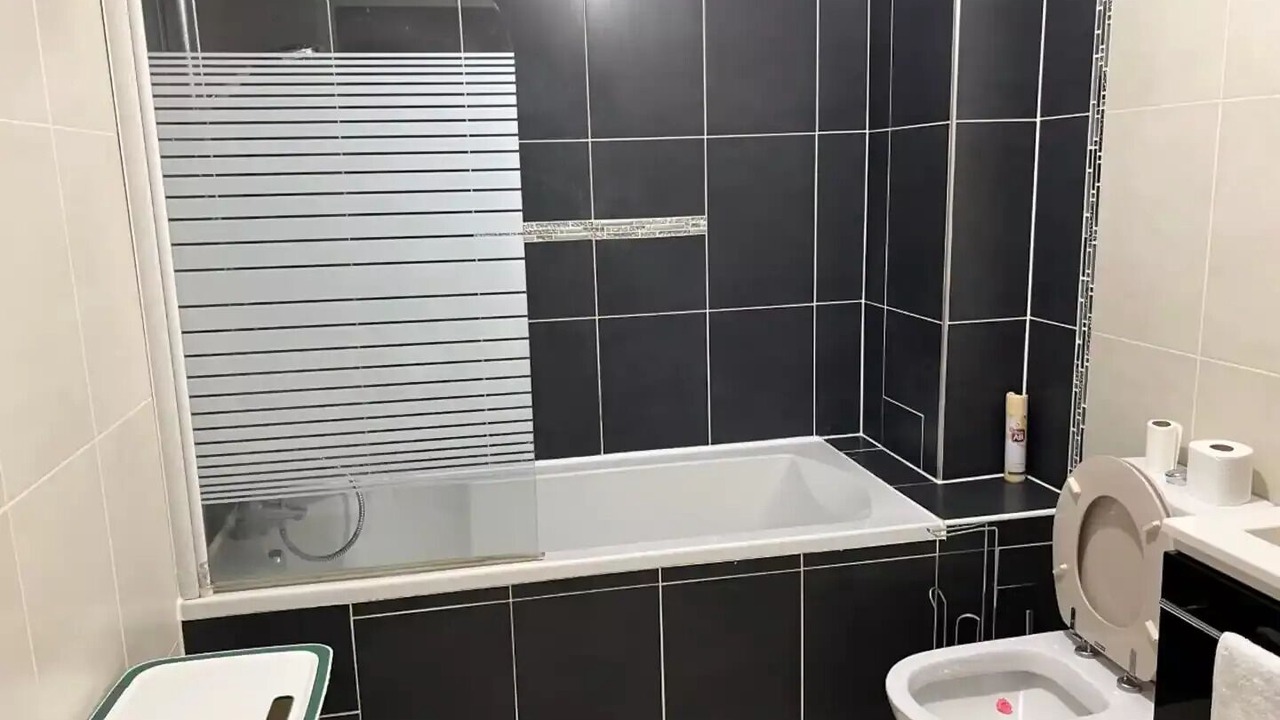 Photo of Bathroom in Hotel-de-Ville