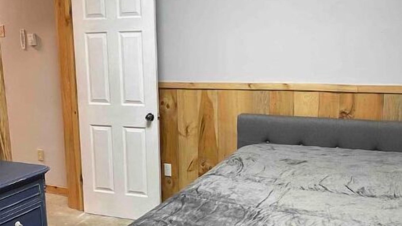 Photo of Bedroom in Lewis County