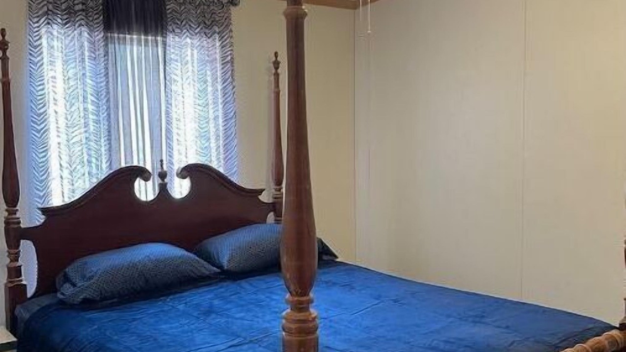 Photo of Bedroom in Lewis County