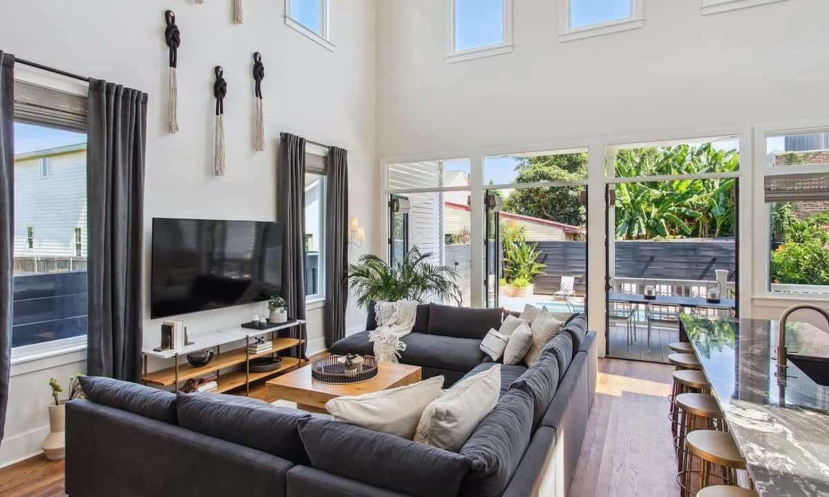 Photo of Livingroom in Lower Garden District