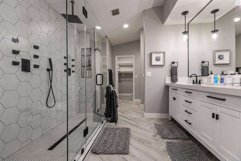 Photo of Bathroom in Boulder City