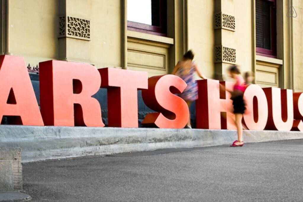 Photo of Others in Kensington