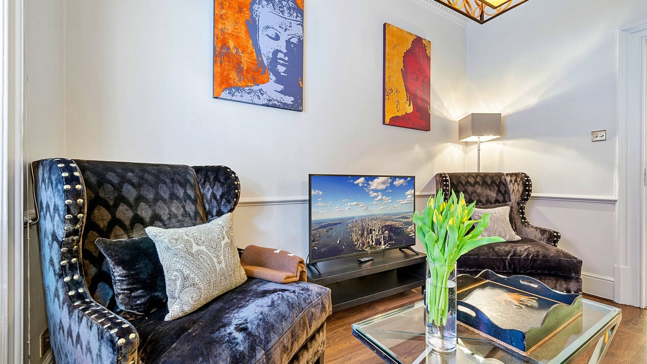 Photo of Livingroom in Frognal and Fitzjohns