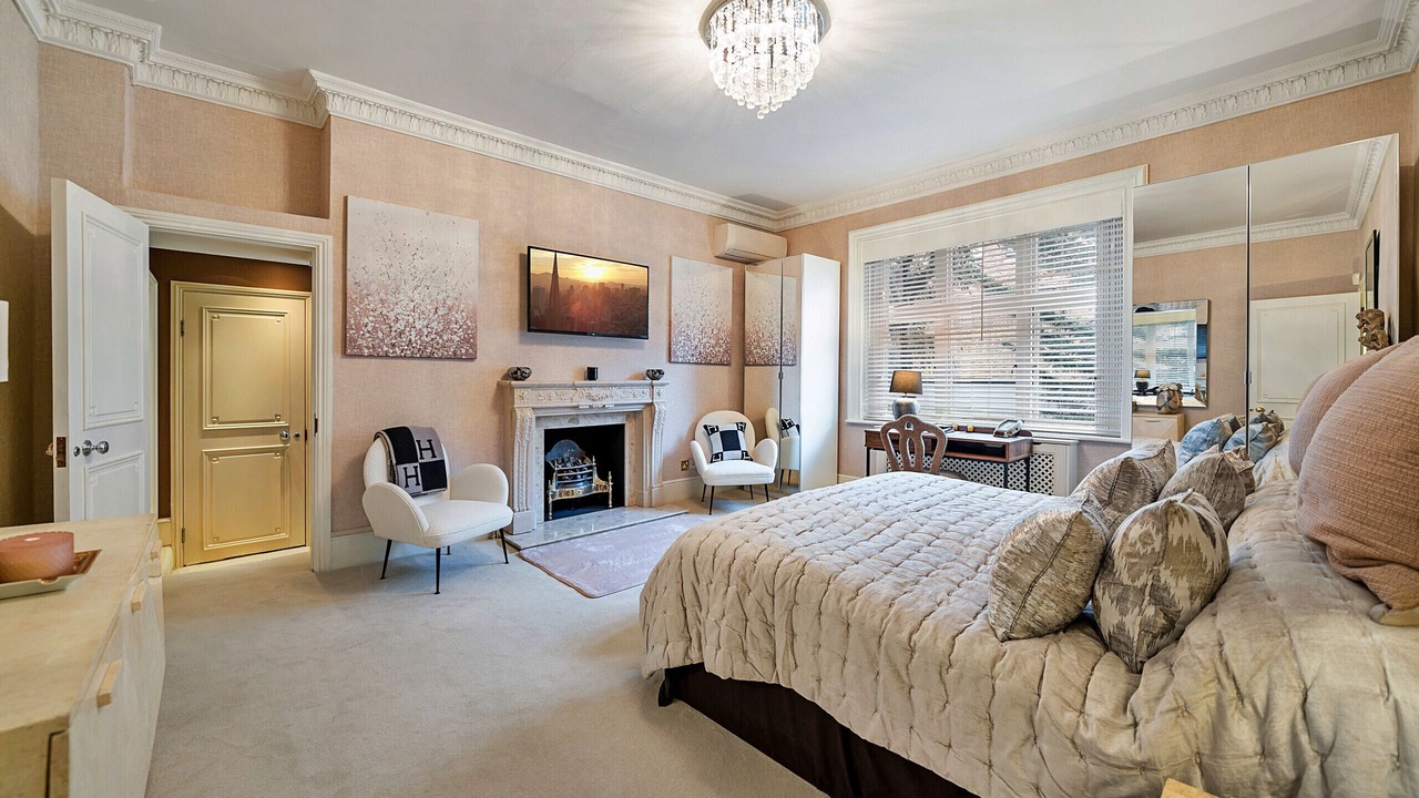 Photo of Bedroom in Frognal and Fitzjohns