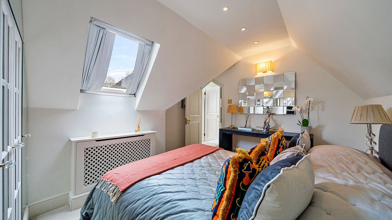 Photo of Bedroom in Frognal and Fitzjohns