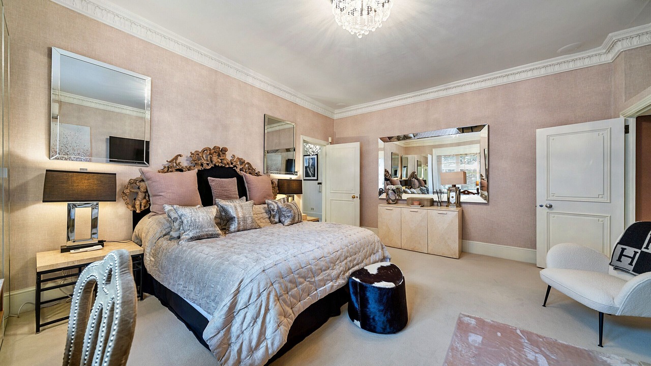 Photo of Bedroom in Frognal and Fitzjohns
