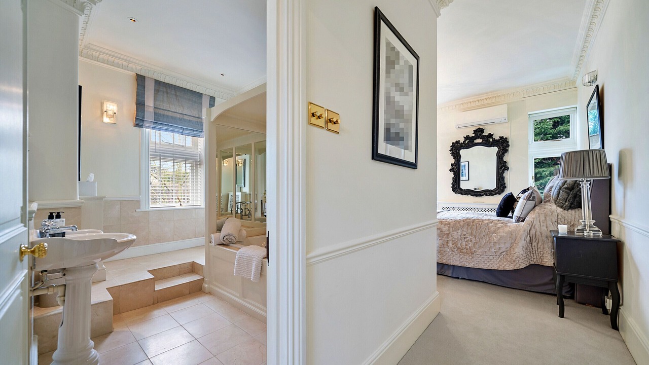 Photo of Bedroom in Frognal and Fitzjohns