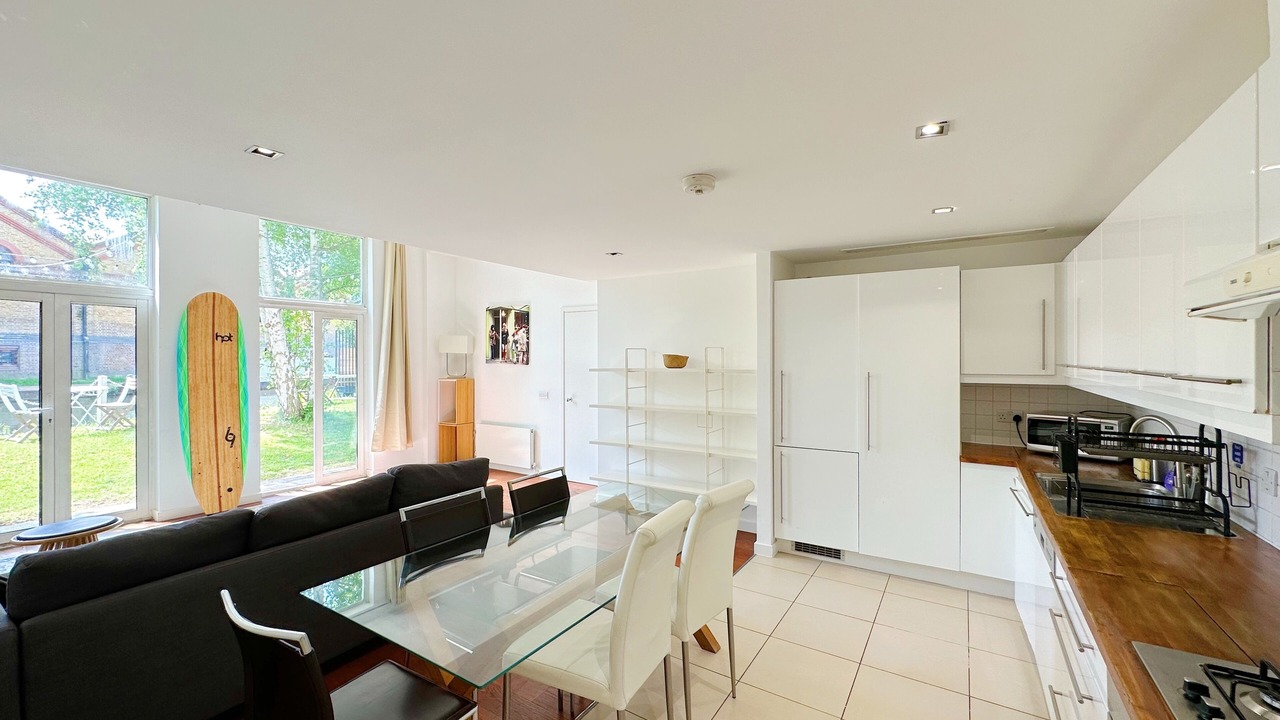 Photo of Others in Dalgarno