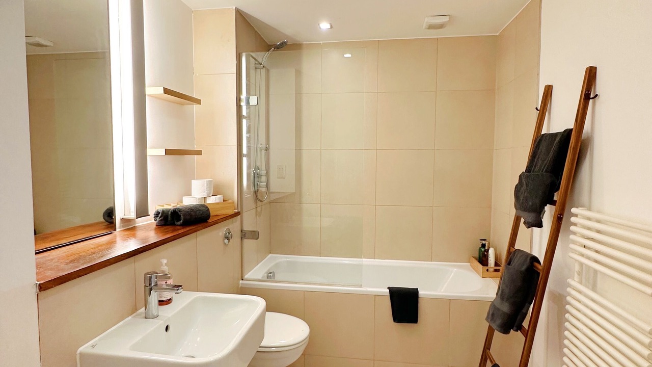 Photo of Bathroom in Dalgarno