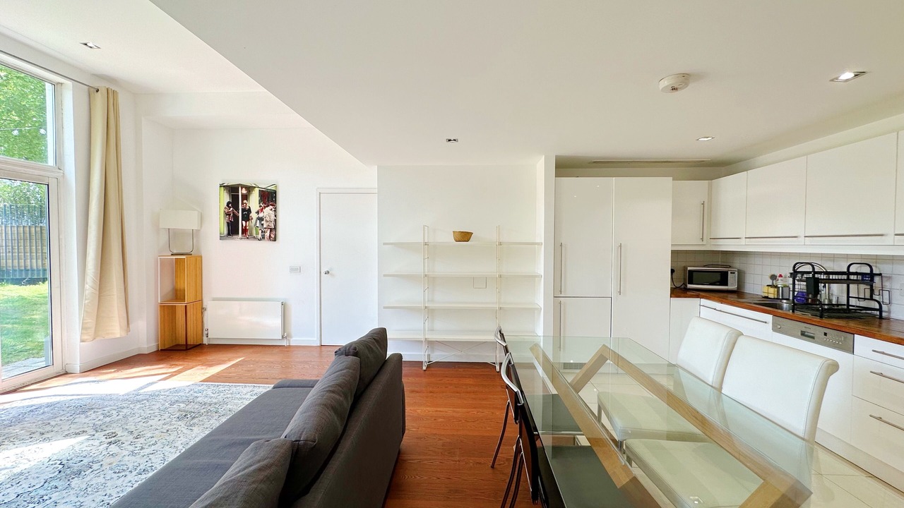 Photo of Others in Dalgarno