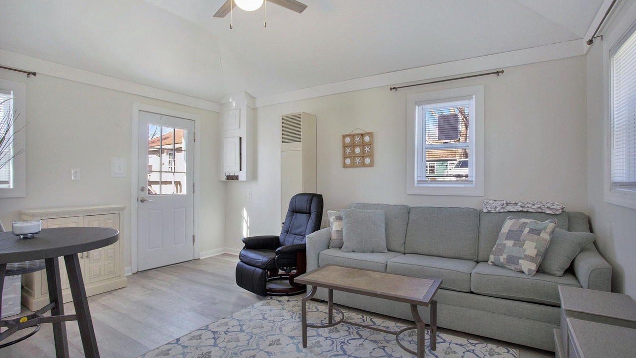 Photo of Livingroom in Coldwater