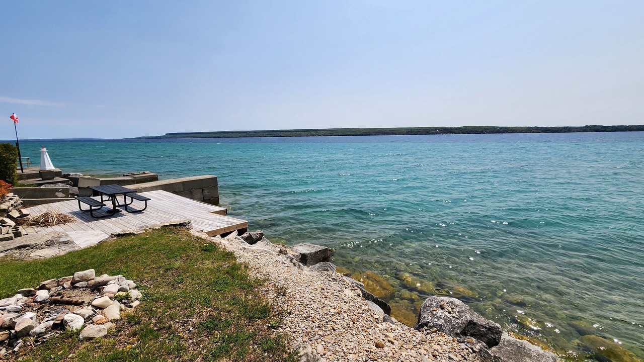 Photo of Patio Balcony in Colpoys Bay