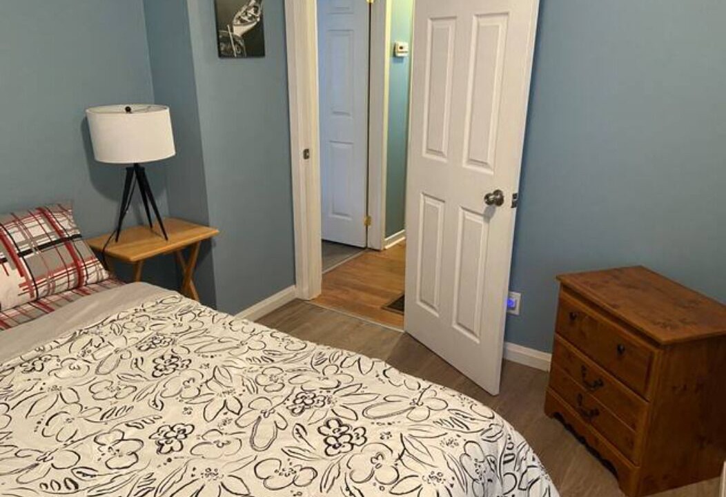 Photo of Bedroom in Colpoys Bay