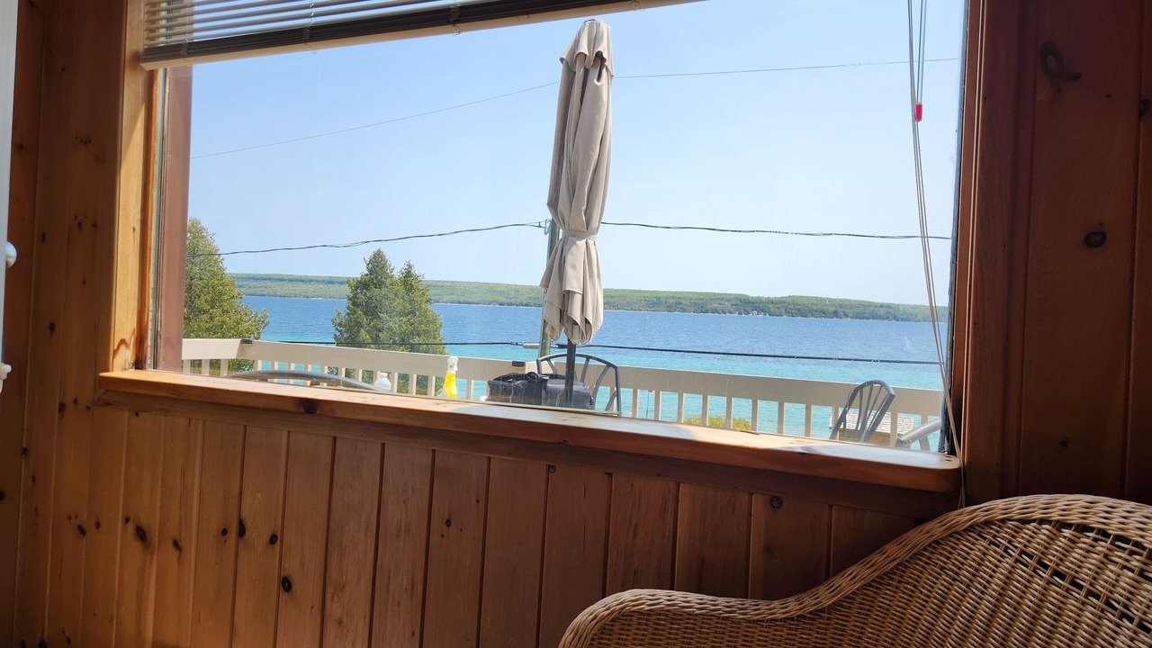 Photo of Bedroom in Colpoys Bay