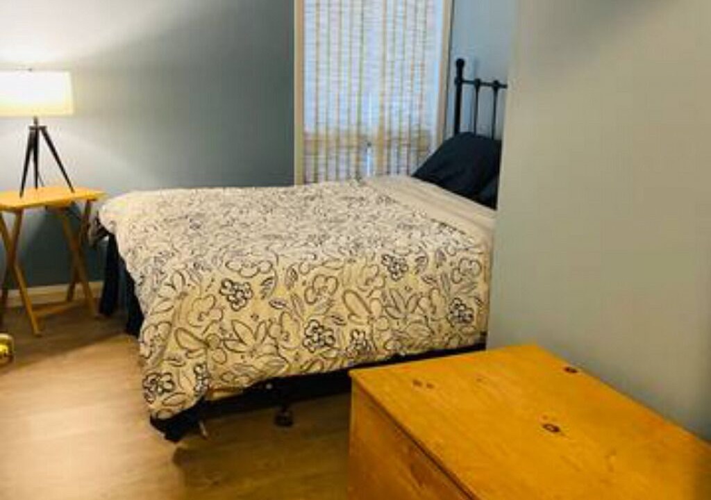 Photo of Bedroom in Colpoys Bay