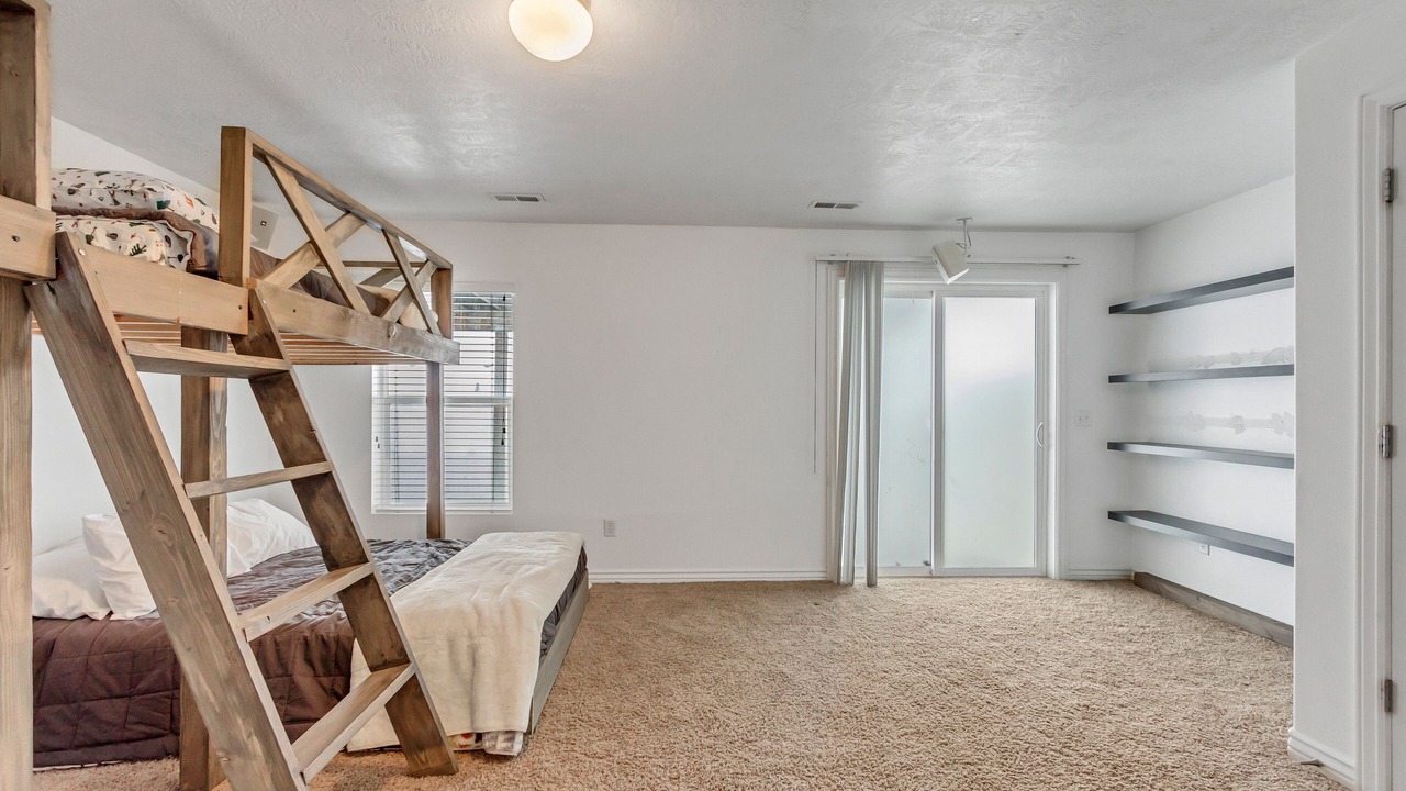 Photo of Bedroom in Draper
