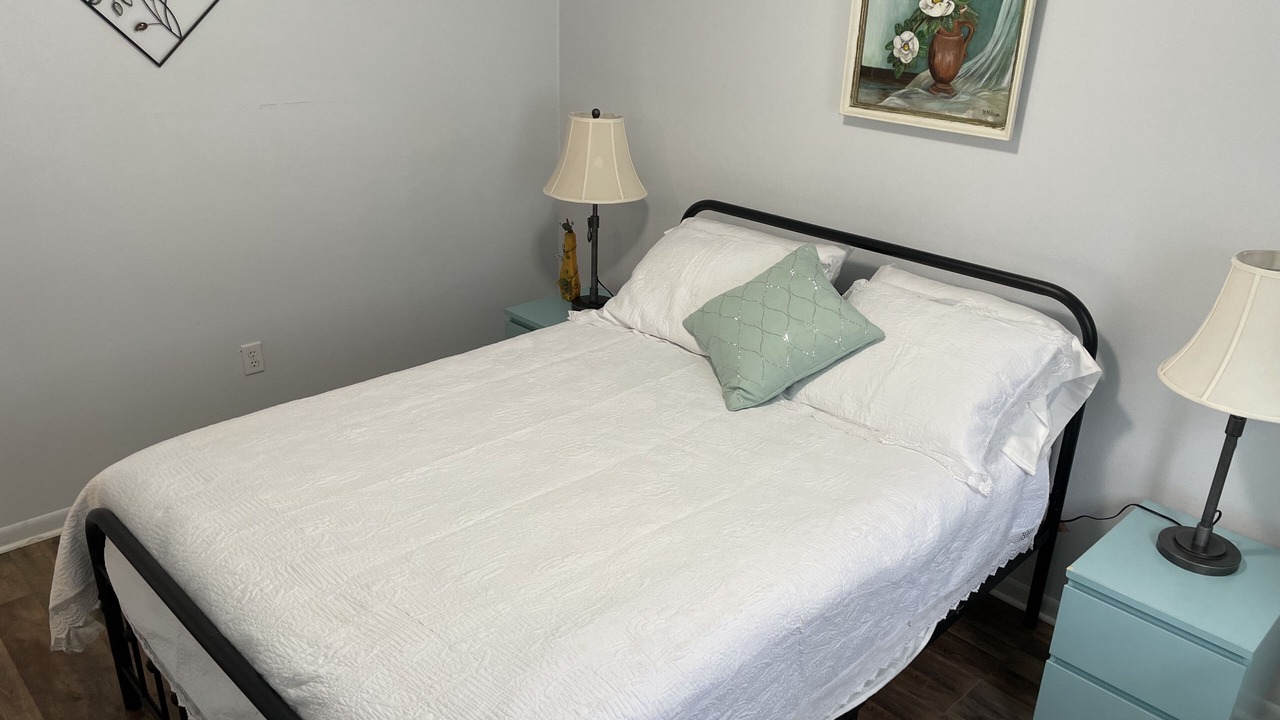 Photo of Bedroom in Elm Mott