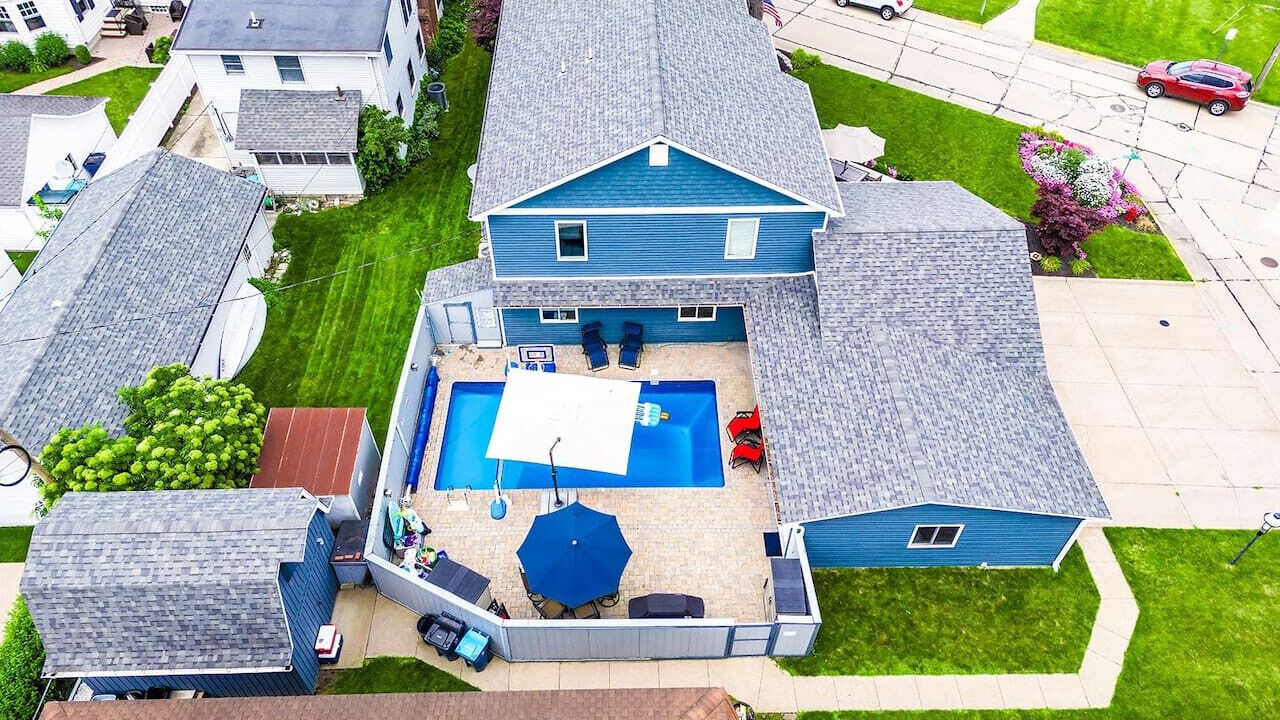 Photo of Others in Huron