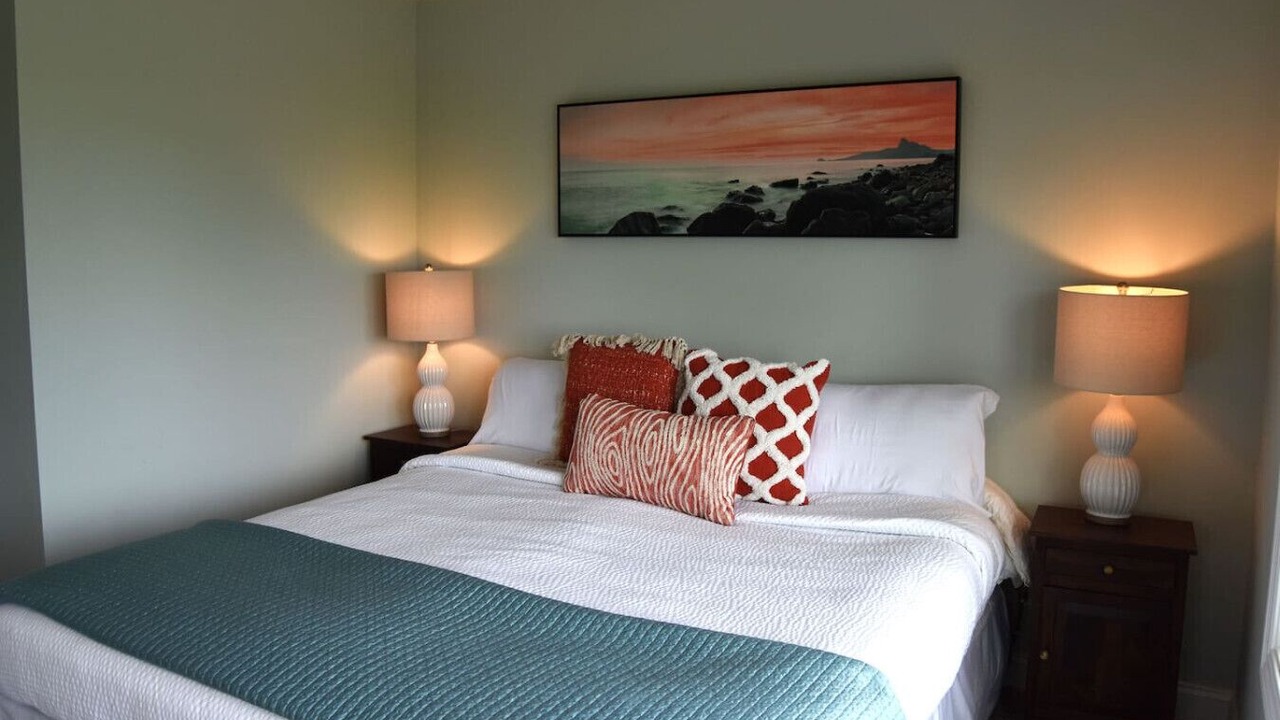 Photo of Others in Huron