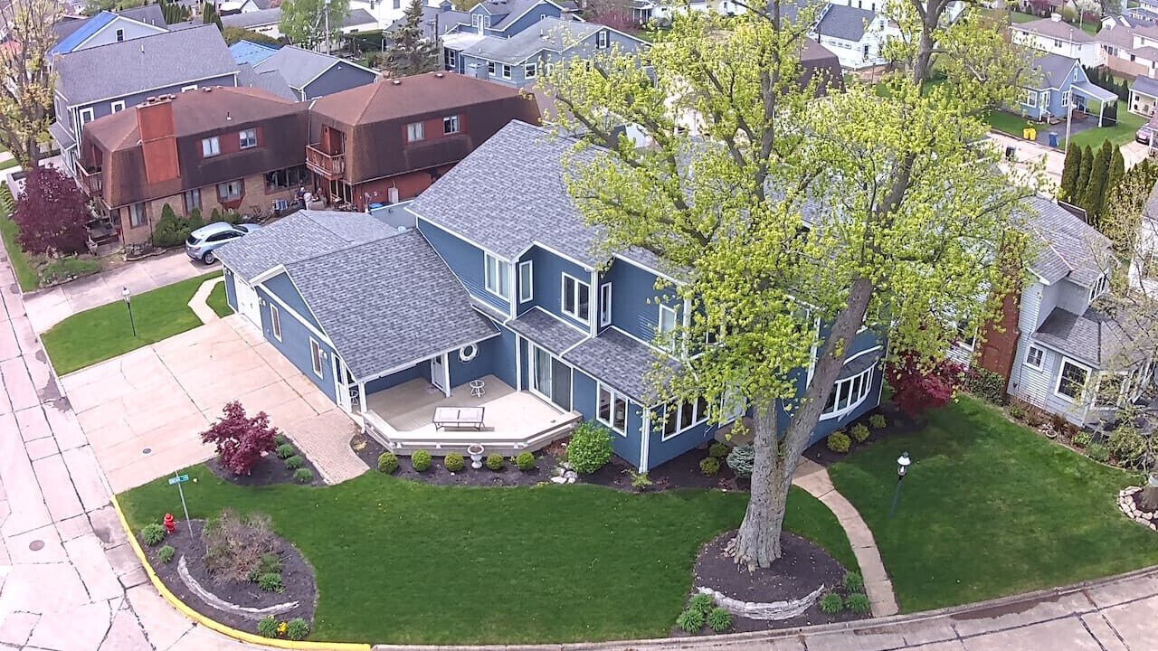 Photo of Others in Huron