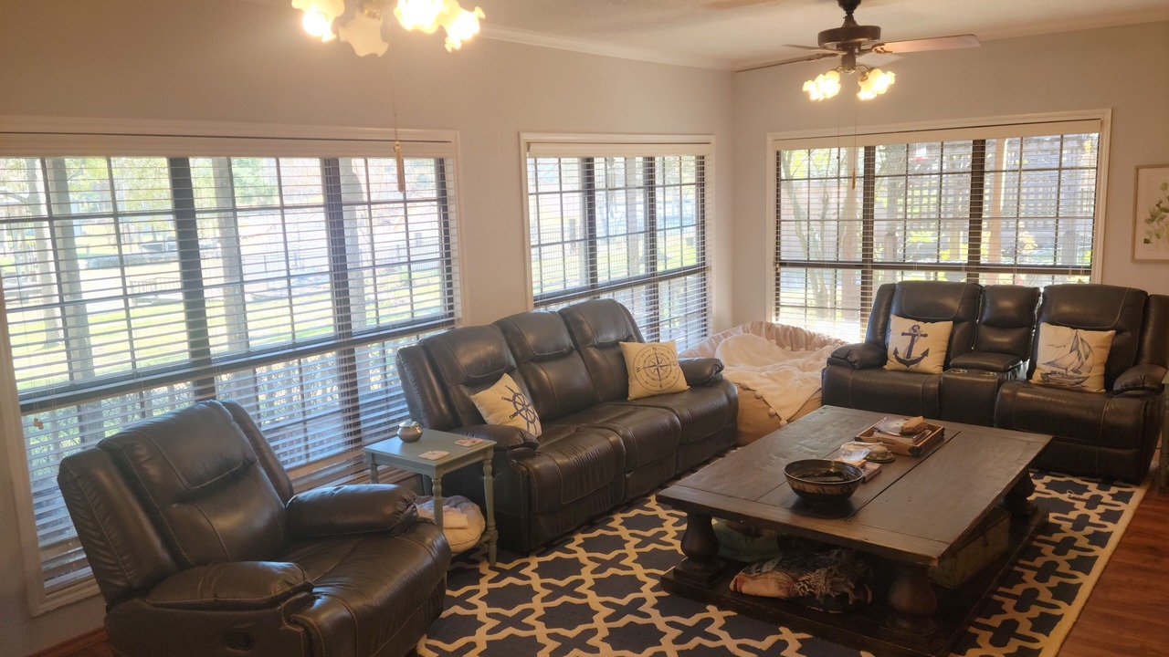 Photo of Livingroom in Indian Shores