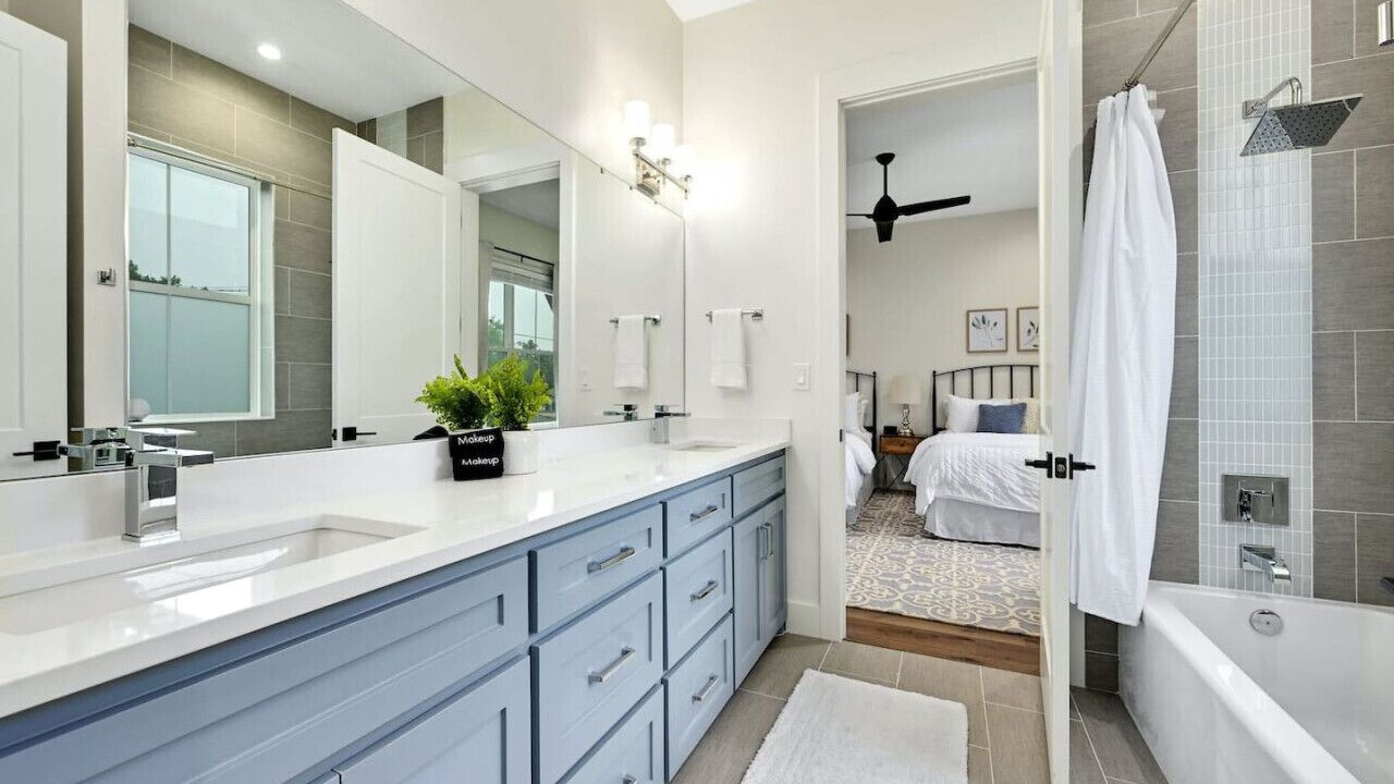 Photo of Bathroom in Spicewood