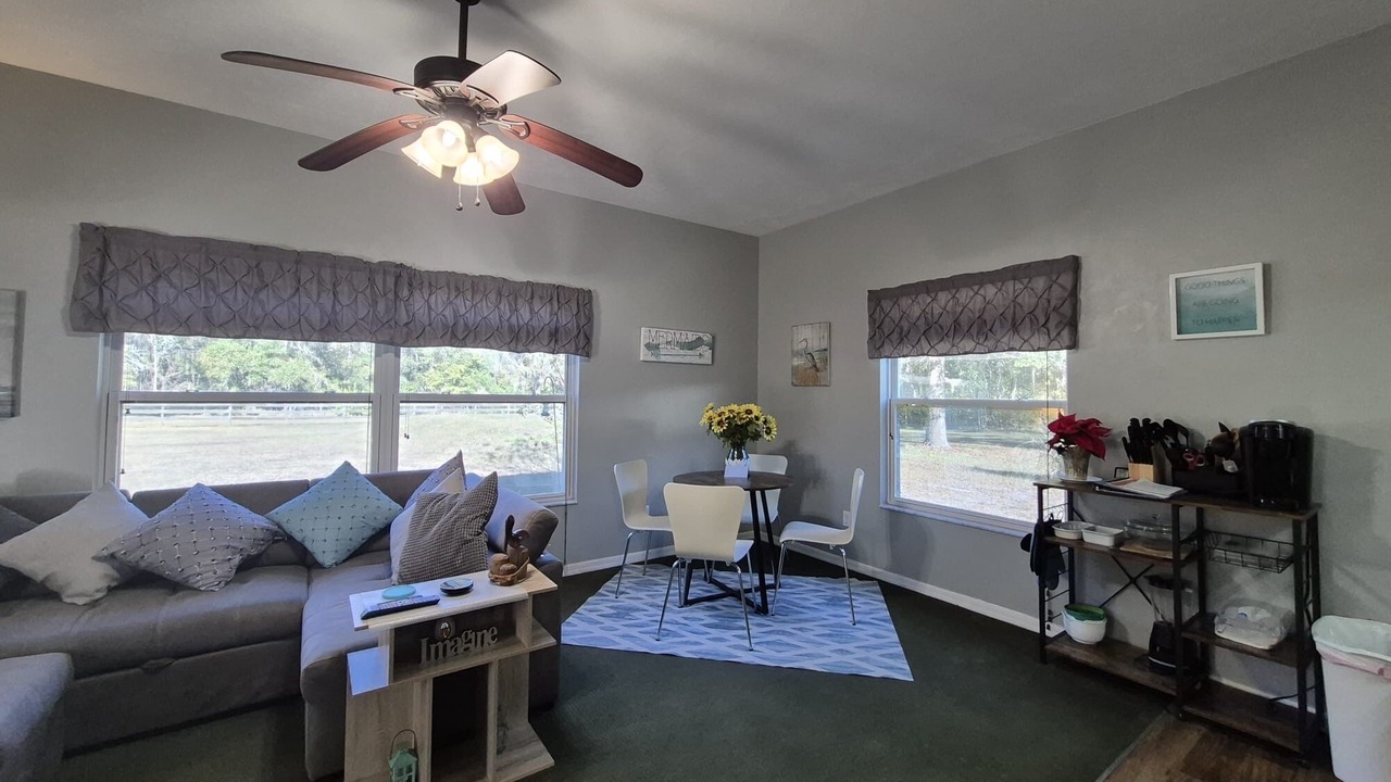 Photo of Livingroom in Alachua