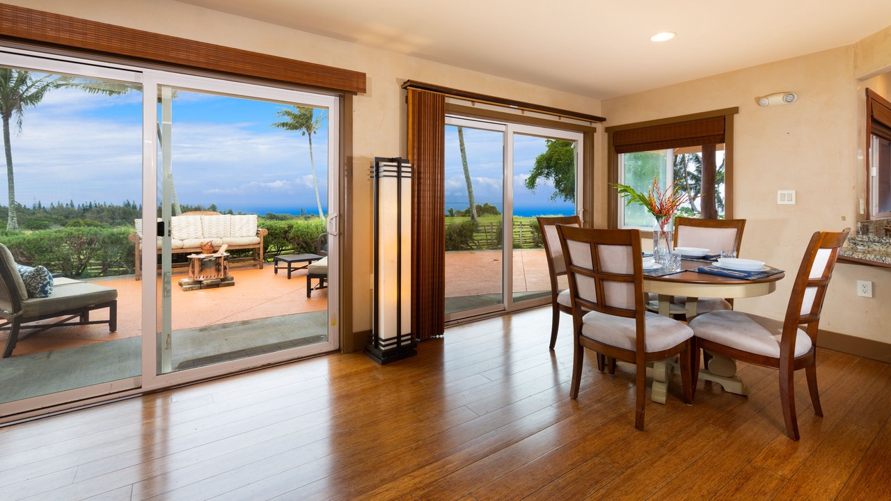 Photo of Livingroom in Kapaau