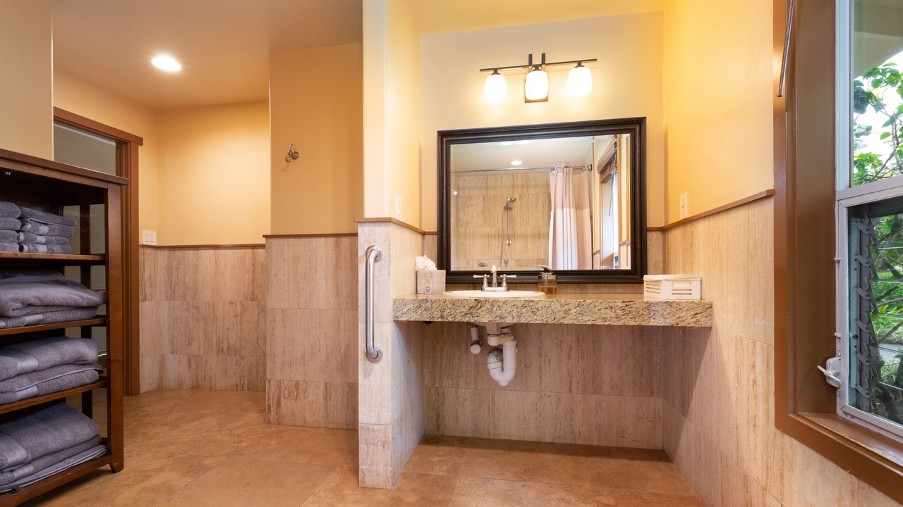 Photo of Bathroom in Kapaau