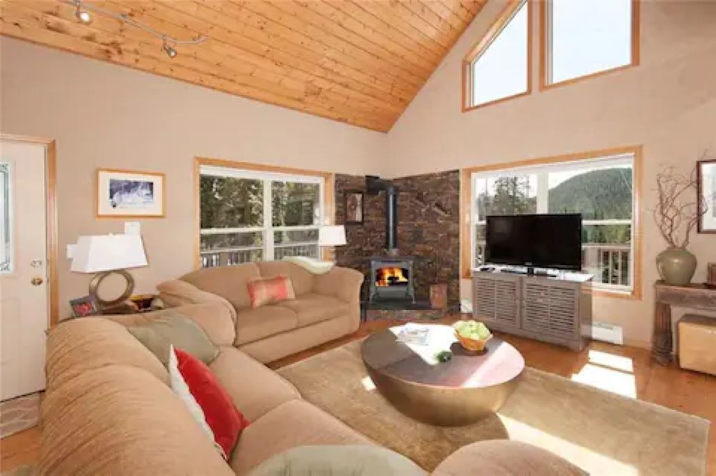 Photo of Livingroom in Quandary Village