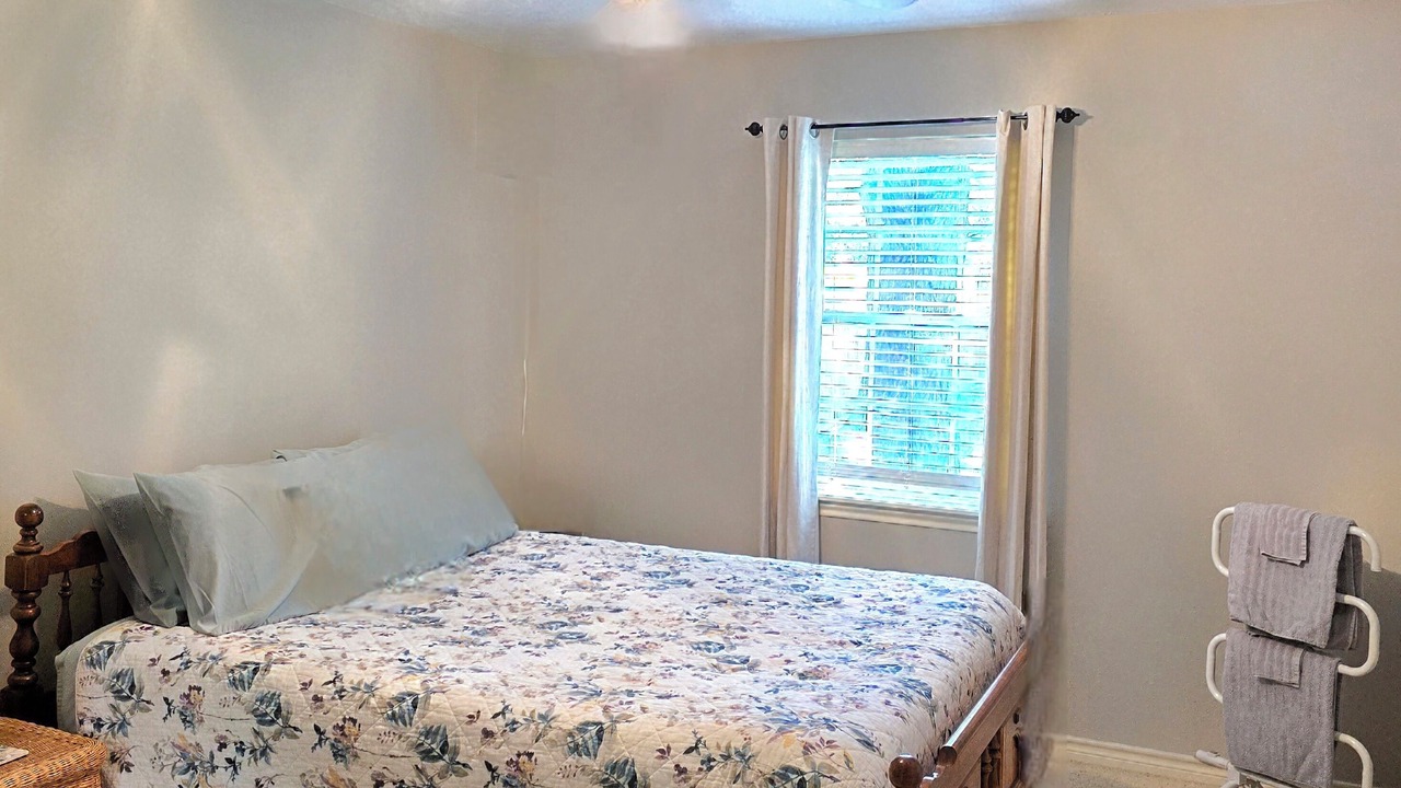 Photo of Bedroom in Carter's Grove