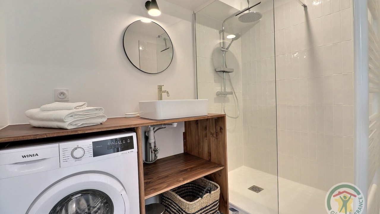 Photo of Bathroom in Saint-Georges-de-Chesne