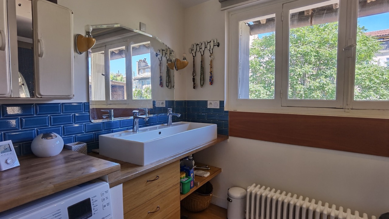 Photo of Bathroom in Noailles