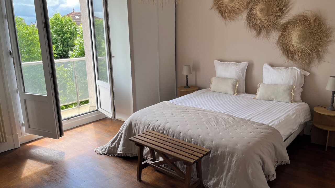 Photo of Bedroom in Faubourg-Raines