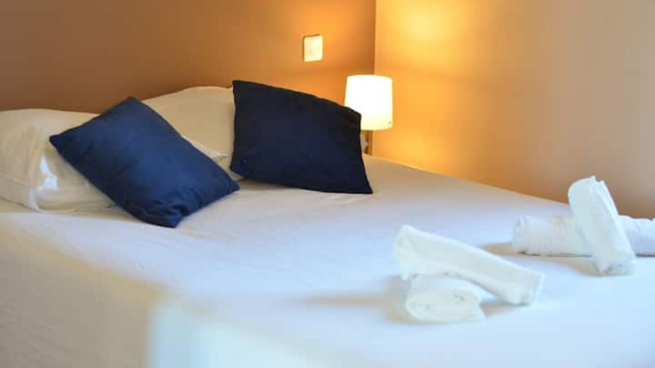 Photo of Bedroom in Quartier Saint-Clement - Jardin des Plantes