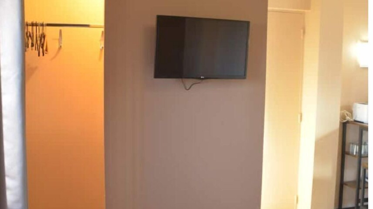 Photo of Bedroom in Quartier Saint-Clement - Jardin des Plantes
