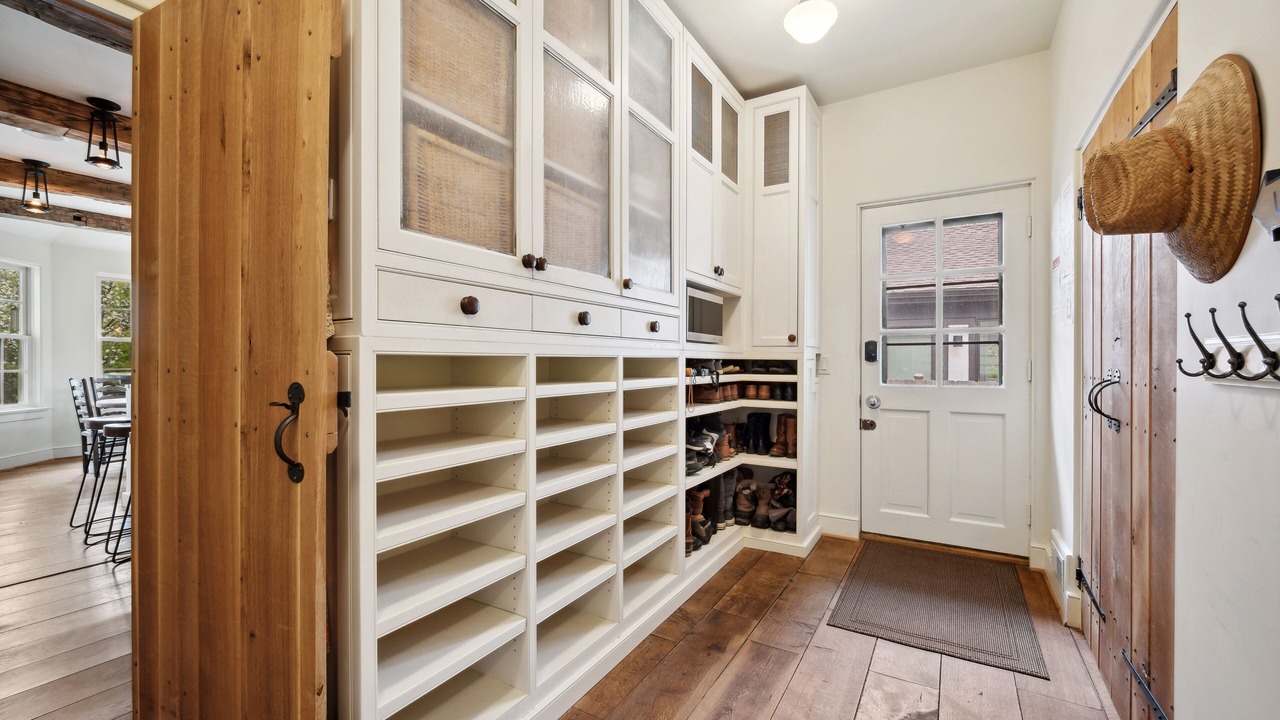 Photo of Bedroom in Evanston