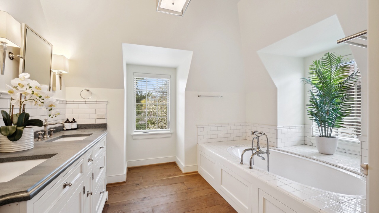 Photo of Bathroom in Evanston