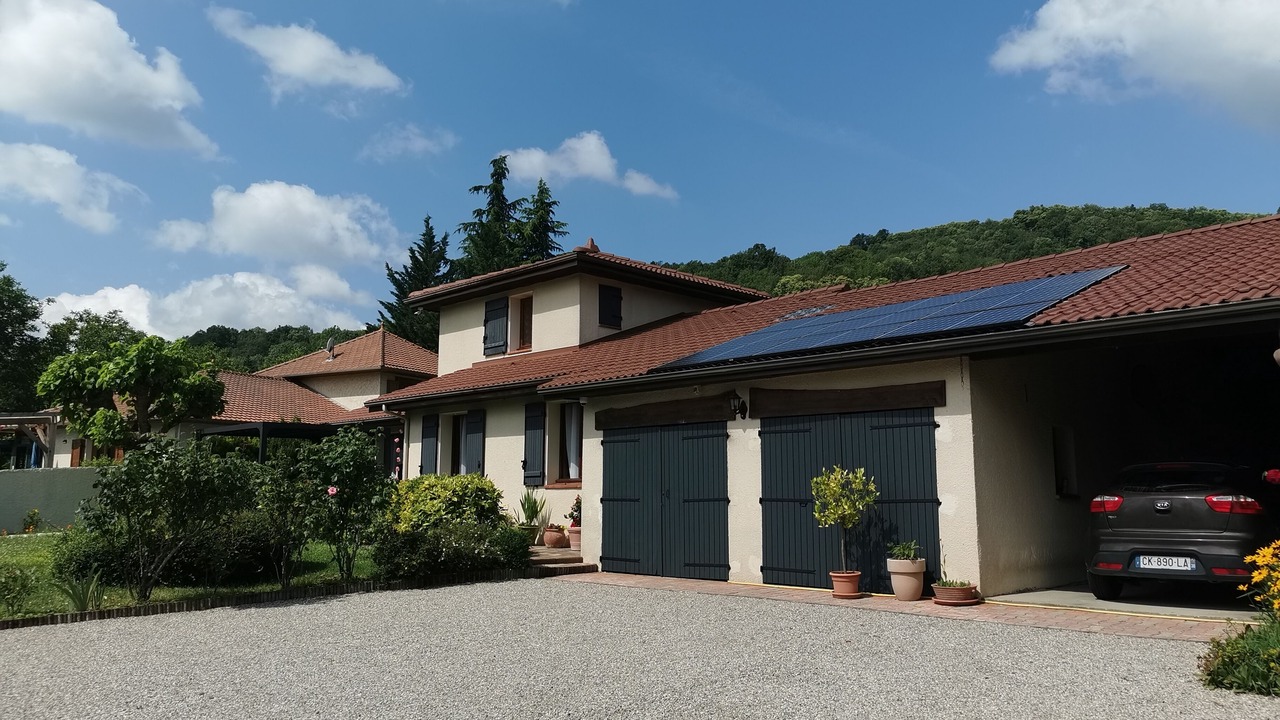 Photo of Outdoor in Cras