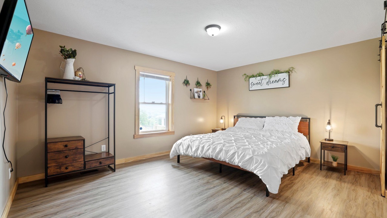 Photo of Bedroom in McArthur